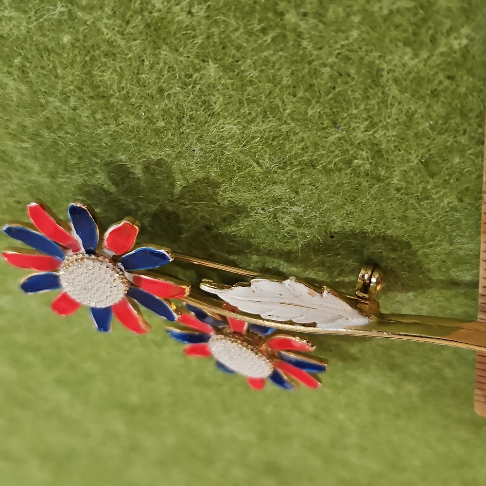 Rare Lisner Red Blue White Floral Brooch - Picture 2 of 6